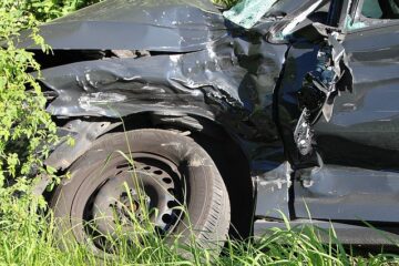 Kaskoversicherung – Aufklärungspflichten nach Verkehrsunfall an Unfallstelle