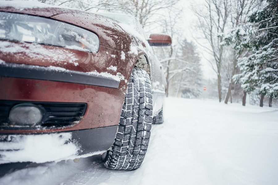 Fahren mit Sommerreifen bei Schnee