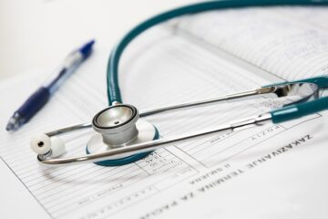 Krankentagegeldversicherung: Rücktritt bei Falschbeantwortung der Gesundheitsfragen