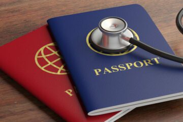 Auslandsreise-Krankenversicherung – Anspruchsausschluss bei Wohnsitz im Ausland