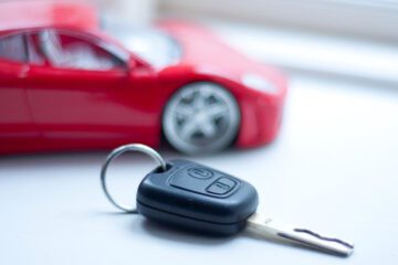 Unfallversicherung: Leistungsausschluss bei Kraftfahrzeug ohne Haftpflichtversicherungsschutz
