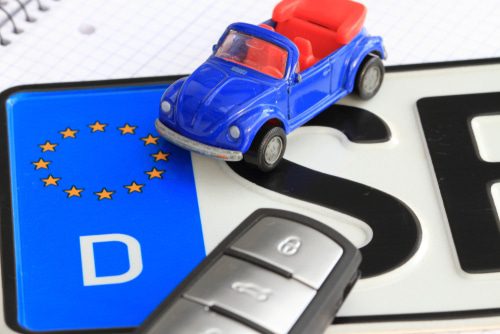 Kraftfahrzeugversicherung - Voraussetzung für Versicherungsschutz mit roten Kennzeichen