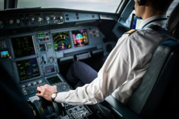 Krankentagegeldanspruch eines Piloten aus Gruppenversicherung bei Flugdienstuntauglichkeit
