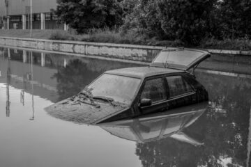 Unwetter mit Starkregen – Eintrittspflicht der Kaskoversicherung bei Fahrzeugschäden