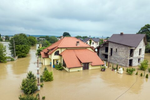 Elementarversicherung für Überschwemmungsschäden - Schäden durch Sturmflut