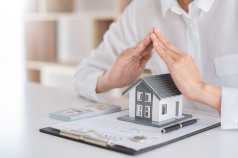 Wohngebäudeversicherung - Rückforderung einer Neuwertspitzenentschädigung