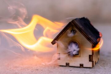 Wohngebäudeversicherung –Eigen- oder Auftragsbrandstiftung