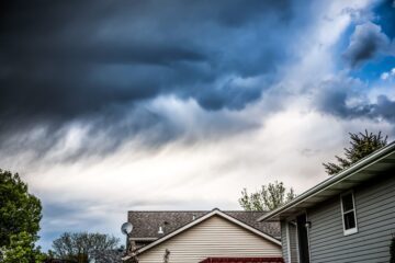 Wohngebäudeversicherung – Voraussetzungen eines Sturm- und Nässeschadens