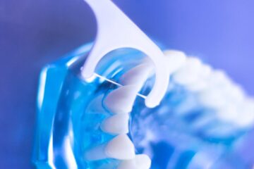 Krankenversicherungsvertrag – Erstattungsfähigkeit von Kosten für Invisalign-Schienen